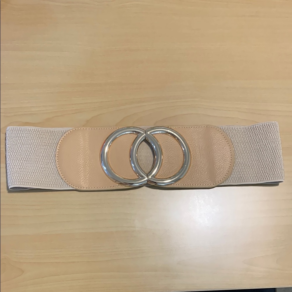 Elegant Tan Belt with Silver Buckle
